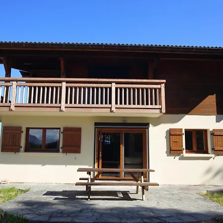 Chalet Standing A Proximite Du Centre