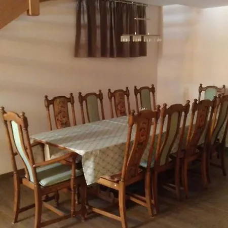 Chalet Standing A Proximite Du Centre